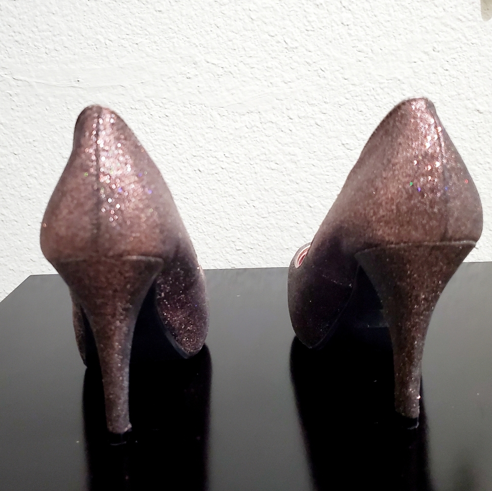 Party š„³ Heels - Picture 4 of 6